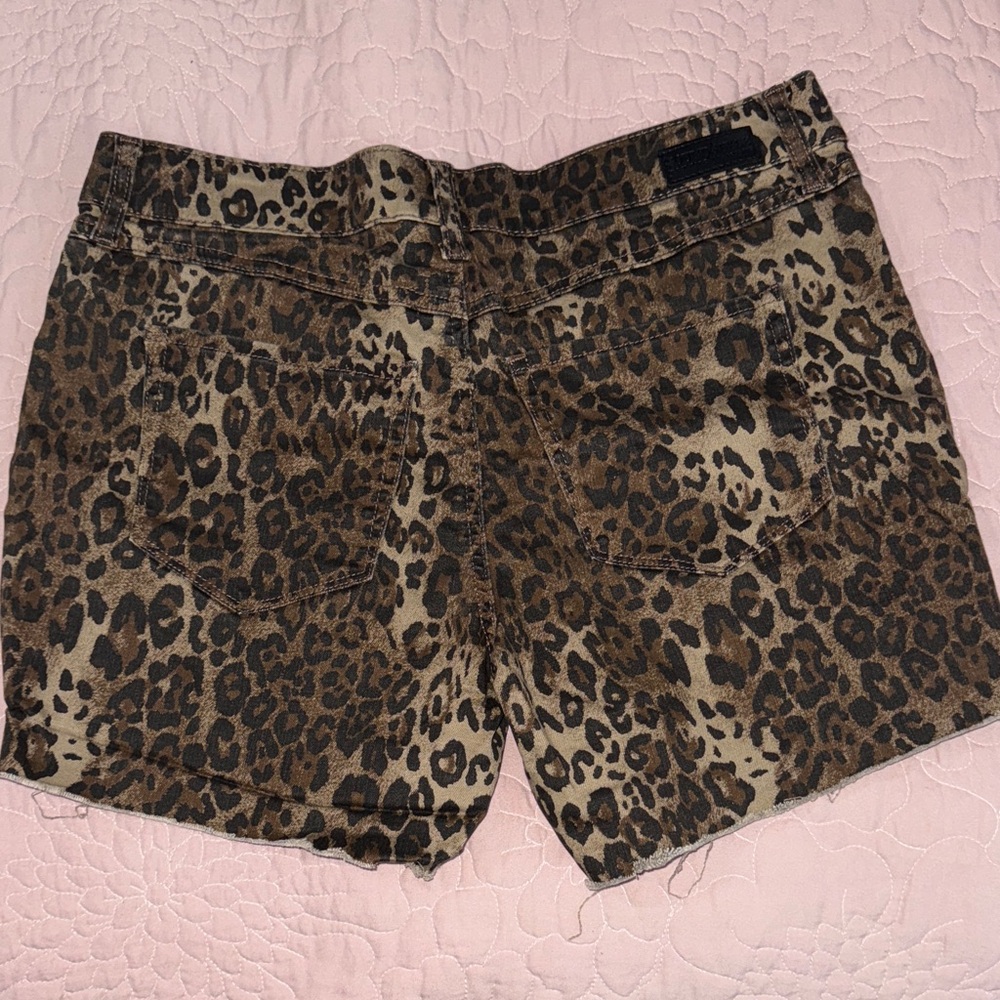 Leopard Print Denim Shorts - Brown/Black - Picture 3 of 5